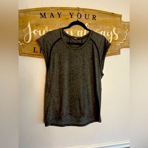 Lululemon top